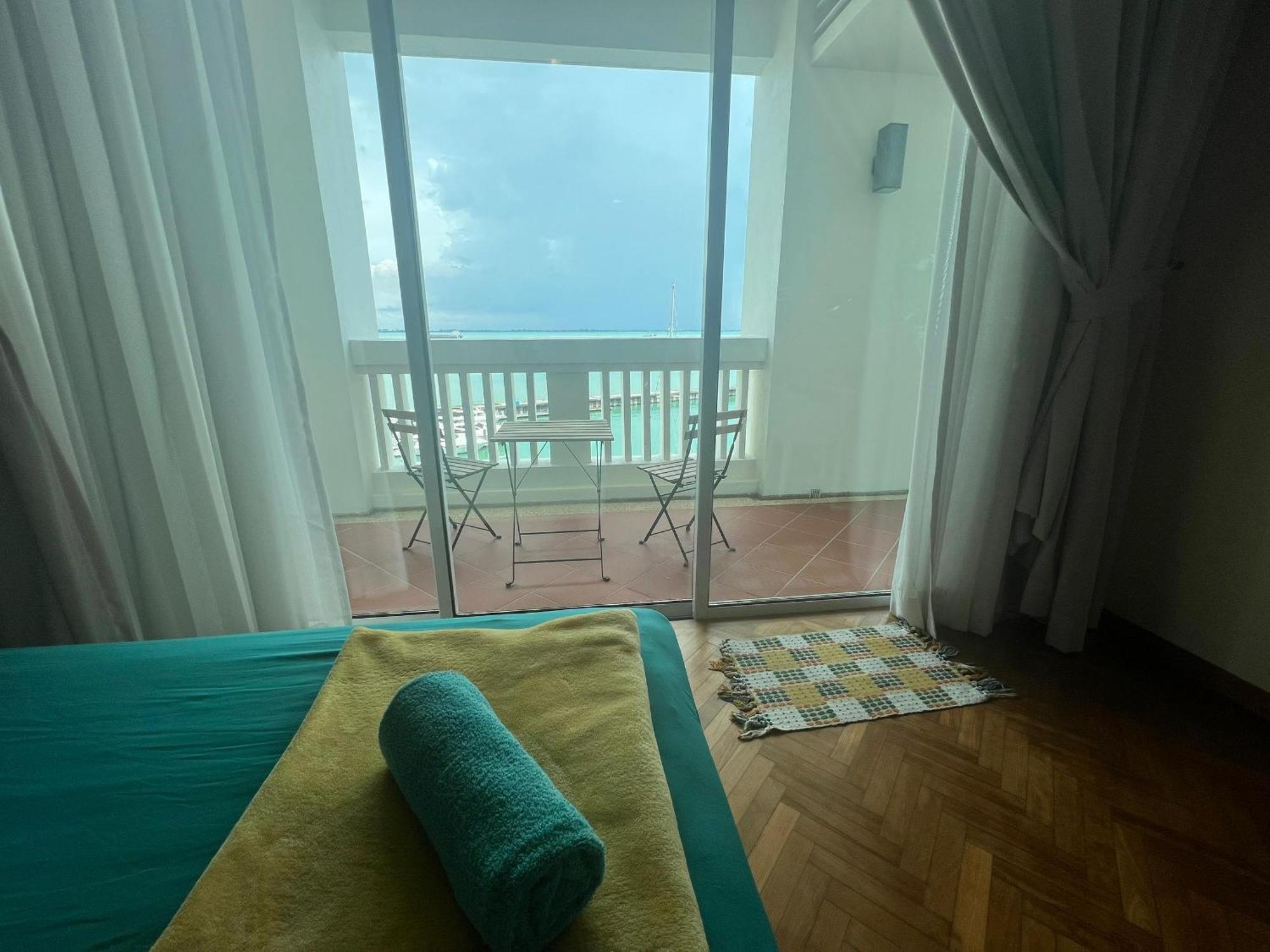 Straits Quay Marina Suites Penang By Aurorahomes Bagan Jermal Eksteriør billede