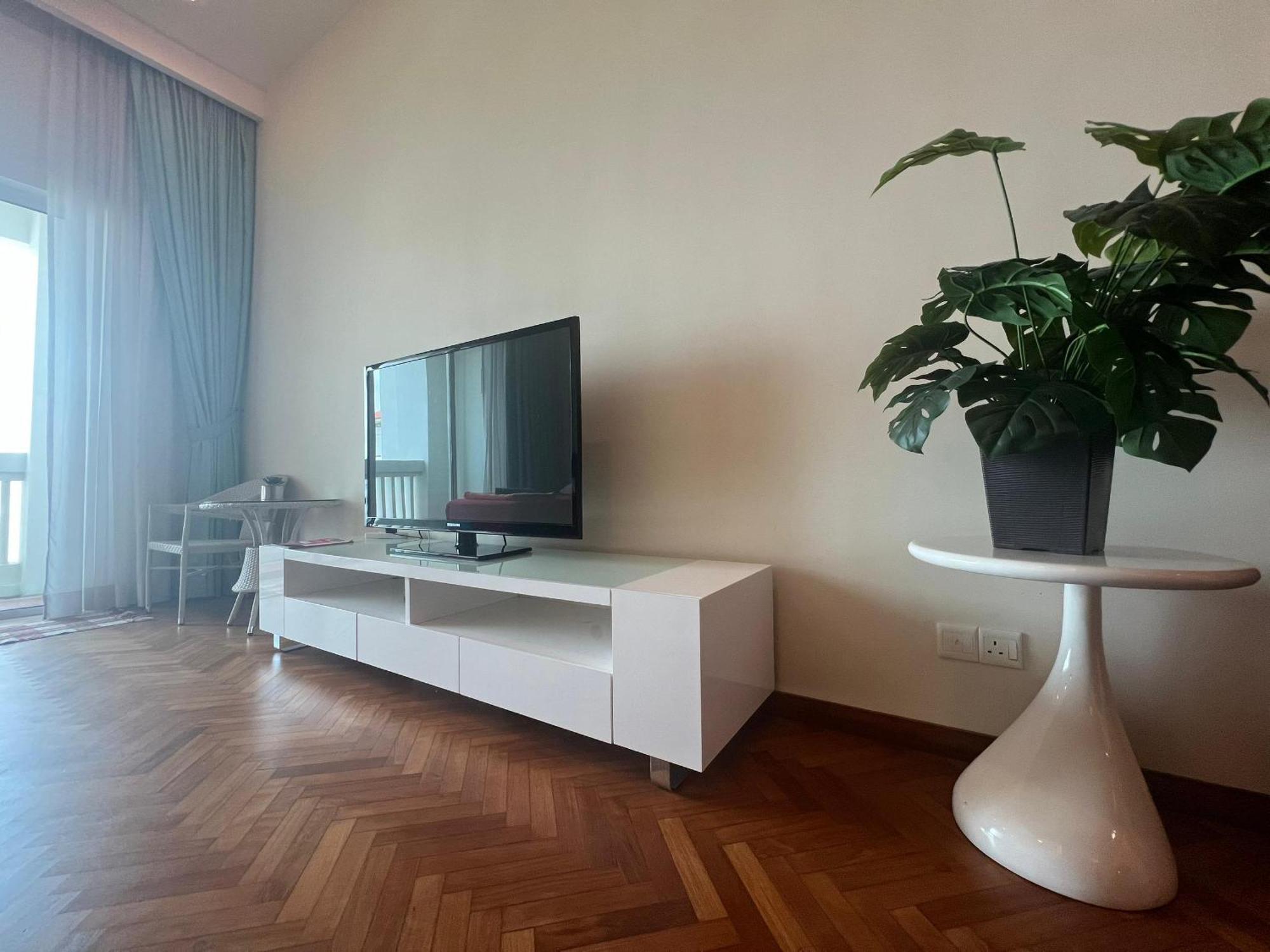 Straits Quay Marina Suites Penang By Aurorahomes Bagan Jermal Eksteriør billede